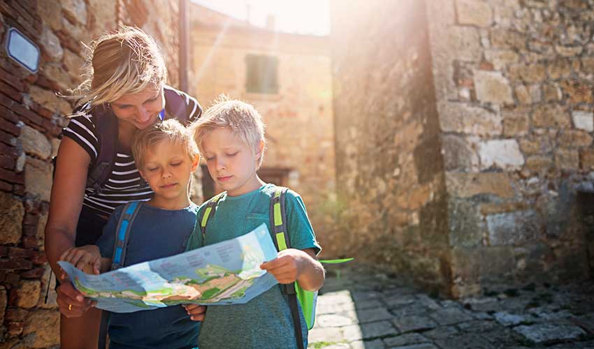 family reads map